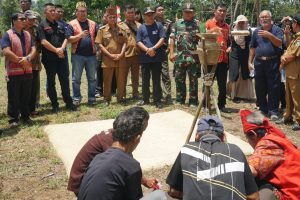 Ritual adat desa Tae-2